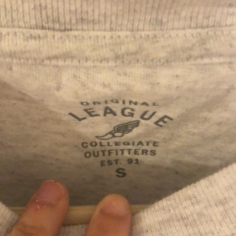 Brand New Without Tags ONEONTA Gray T Shirt - Picture 3 of 5